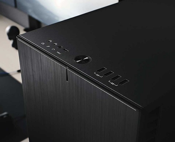 Preview: bluechip BUSINESSline WS3401 – AMD Ryzen Threadripper 7960X, links