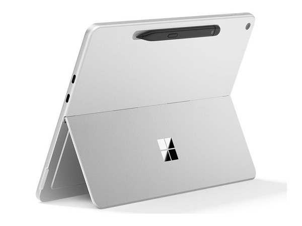 Microsoft Surface Pro Copilot+ PC for Business - 1 oben
