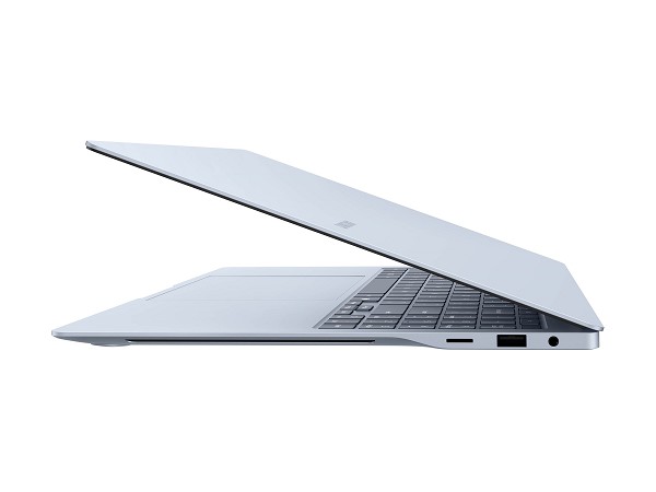 Samsung Galaxy Book4 Edge - 39.6 cm (15.6") - Snap innen