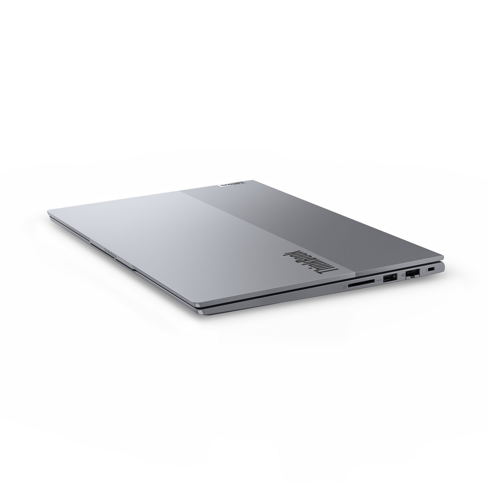 Lenovo ThinkBook 14 G7 ARP - 14", AMD Ryzen 7 7735HS, 32 GB  rechts