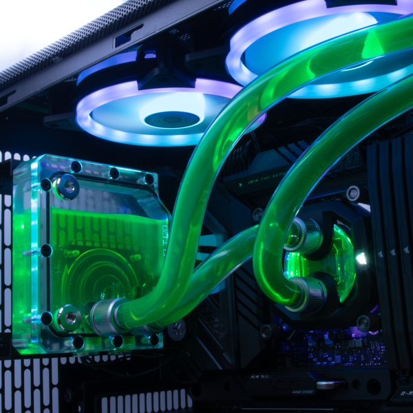 ONE GAMING Aqua Gaming PC IN90 rechts